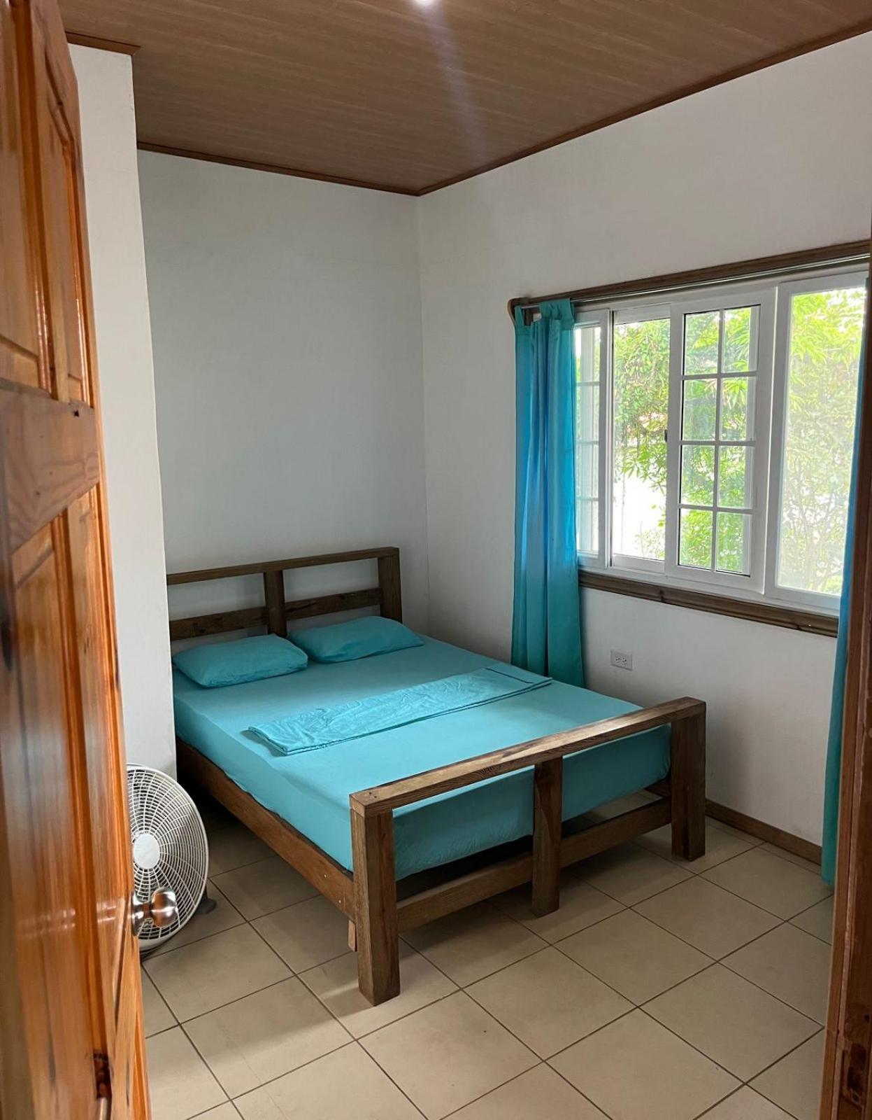 Spanish By The Sea - Bocas โบกัสทาวน์ ภายนอก รูปภาพ