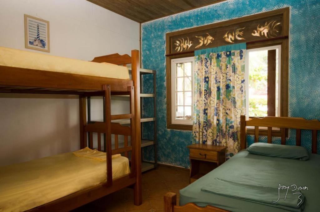 Spanish By The Sea - Bocas โบกัสทาวน์ ภายนอก รูปภาพ